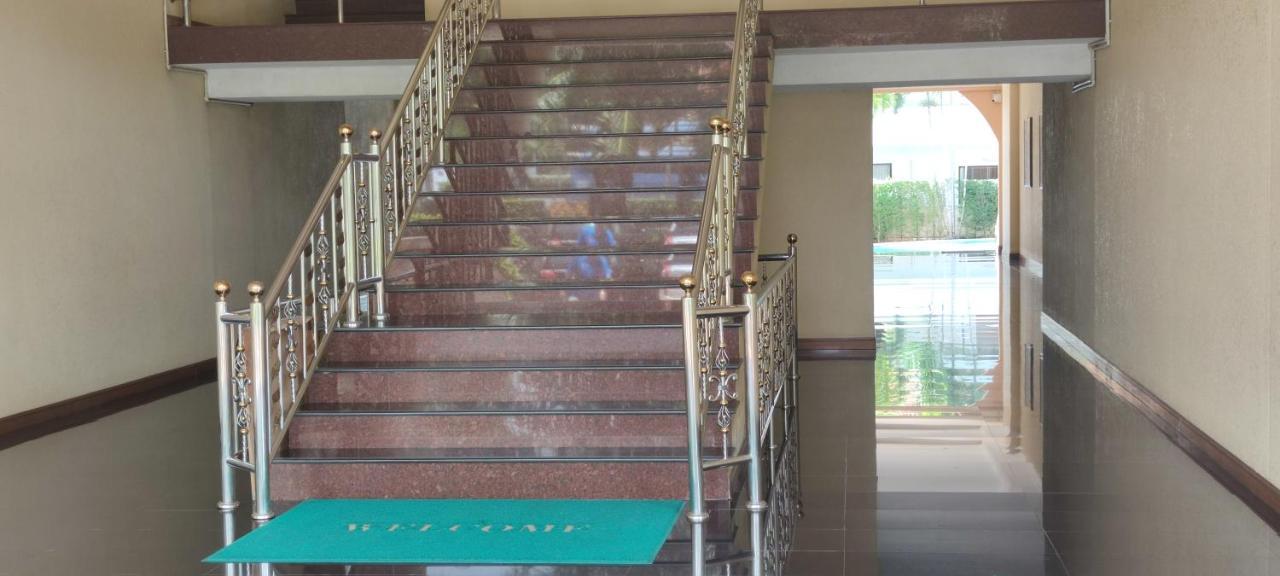 View Talay 1 Apartment